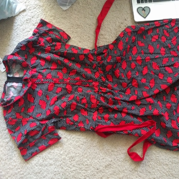 Retrolicious lip print dress