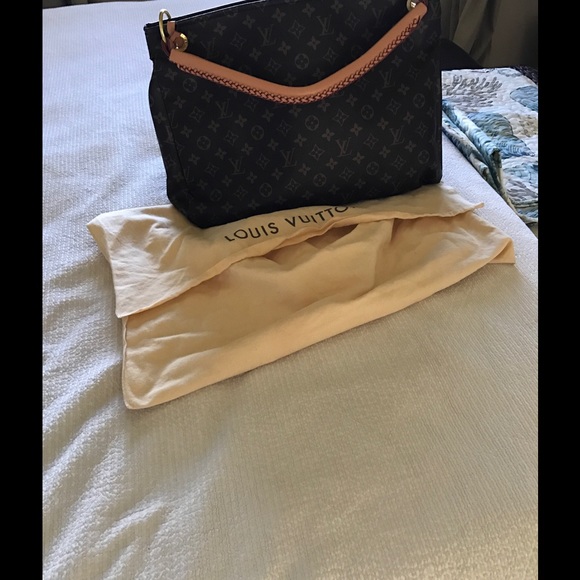 Leather Artsy MM handbag