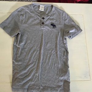 Abercrombie kids grey t shirt