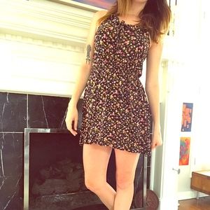 Short flowery dress