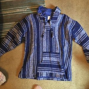Drug rug pullover