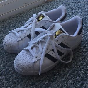 Size 7 Adidas Superstar