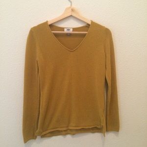 Mustard yellow sweater