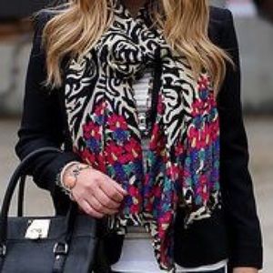 Stella & Dot Luxemborg Scarf-RETIRED