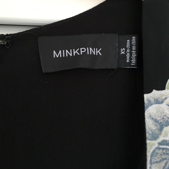 🚫SOLD🚫 Minkpink romper - Picture 2 of 4