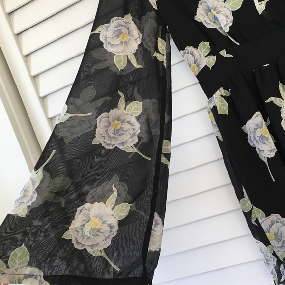 🚫SOLD🚫 Minkpink romper - Picture 3 of 4