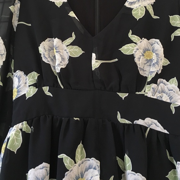 🚫SOLD🚫 Minkpink romper - Picture 4 of 4