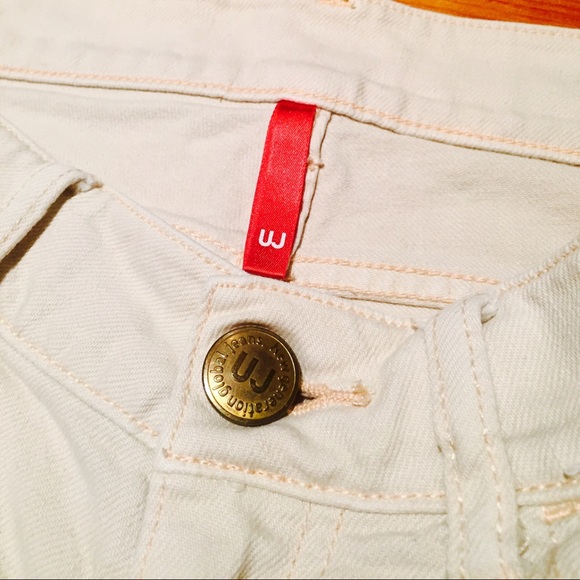 UJ Shorts - Picture 2 of 4