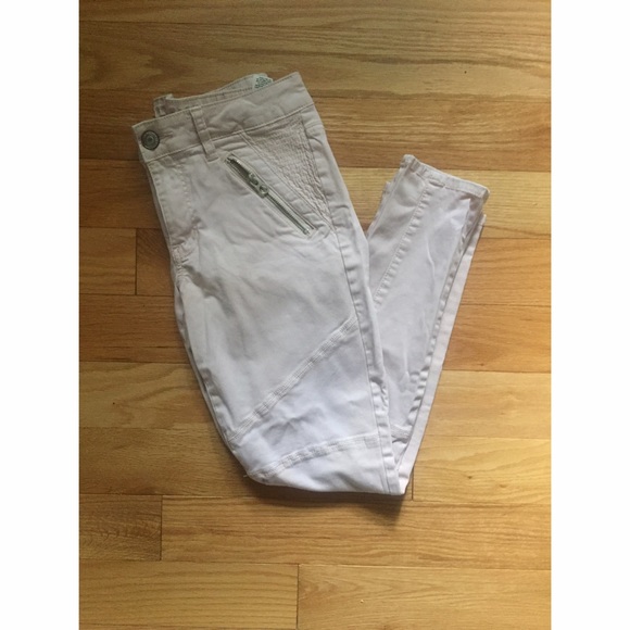 American Eagle Light Pink Jeggings size 8 Short
