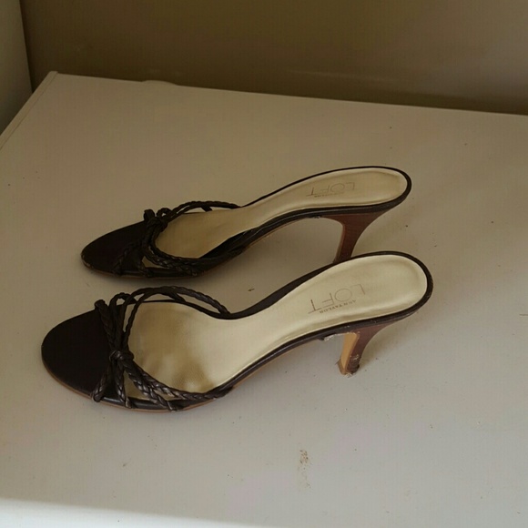 Shoes - Picture 2 of 3