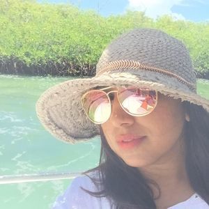 Meet your Posher, Areeba