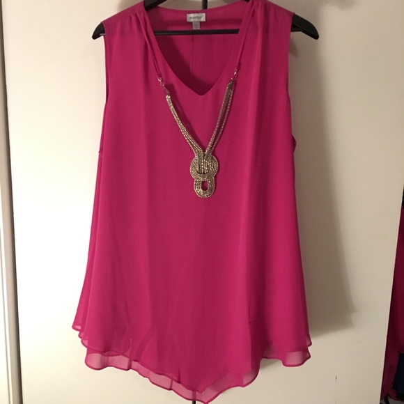Bright pink layered tank with detachable necklace