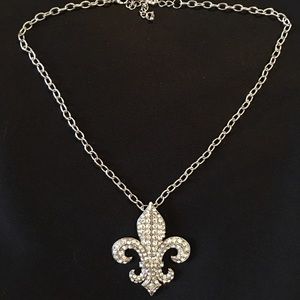 Rhinestone Pendant Necklace