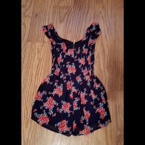 Jumpsuit with flowers also zips in the back