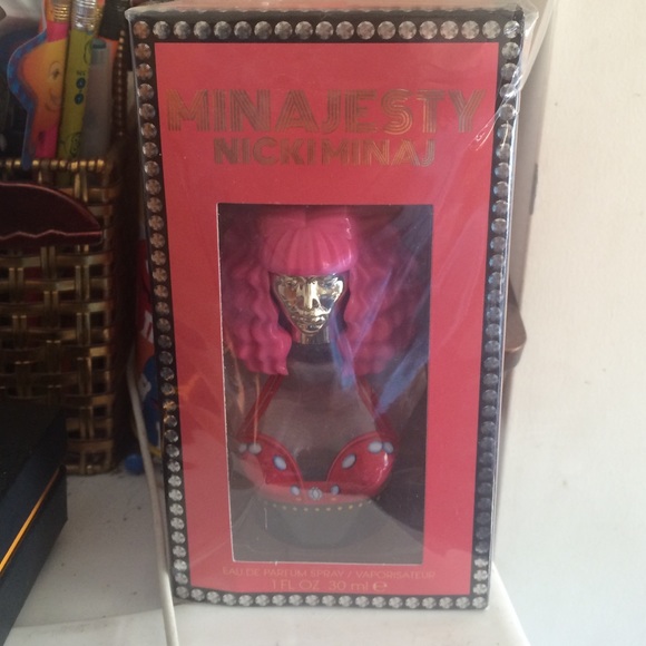 Nicki Minaj perfume