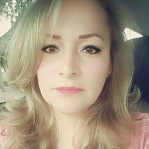 Meet your Posher, Adriana