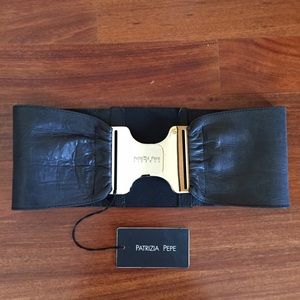 PATRIZIA PEPE wide leather belt.