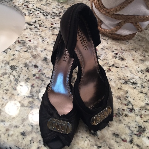 Seychelles black heels.