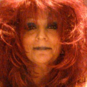 Meet your Posher, Nola