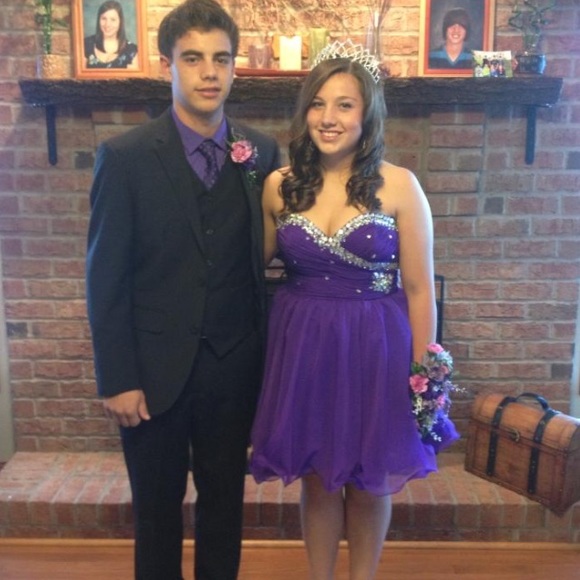 Homecoming/Prom Dress - Picture 1 of 4