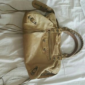 PRICED TO SELL FAST authentic balenciaga bag