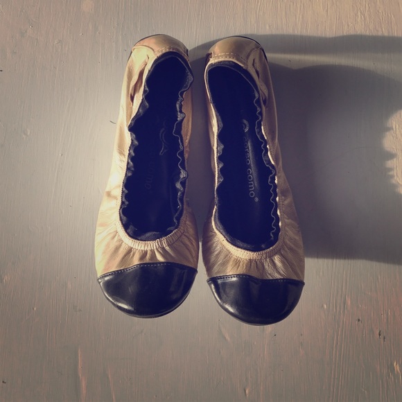 Ballasox by Corso Como Gold with Black Flats