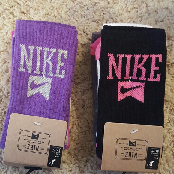 Nike Other - Nike Girls socks size 5-7 Y/youth med