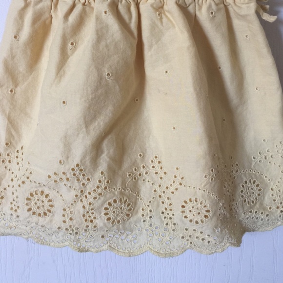 Toddler yellow dress with matching bloomers - Picture 2 of 4