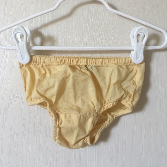 Toddler yellow dress with matching bloomers - Picture 4 of 4