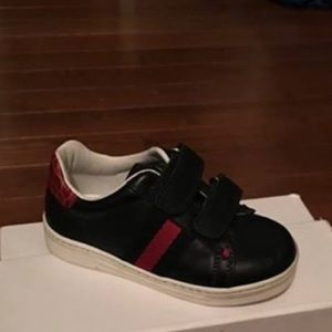 Gucci toddler size 21