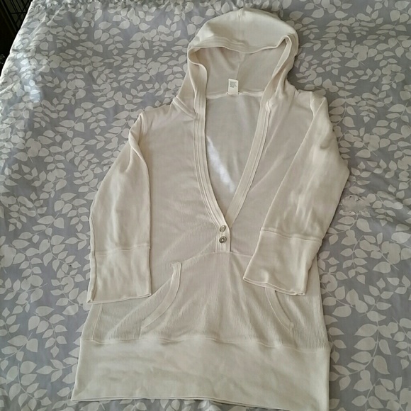 MAURICES cream color 3/4  sleeve shirt with pocket