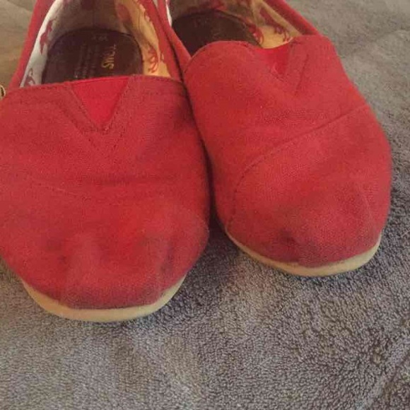 Red toms size 7 - Picture 3 of 3