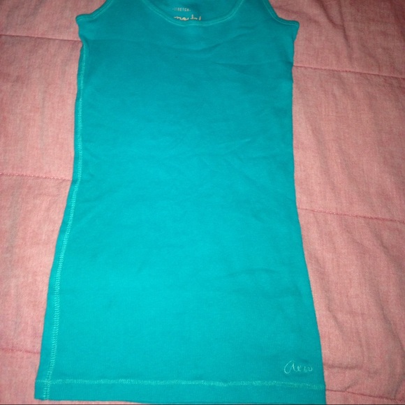 Top - Picture 2 of 2