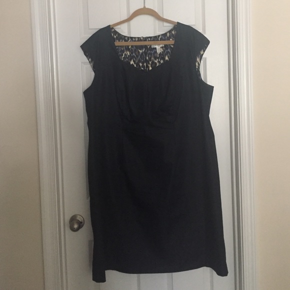 Super cute, versatile day to evening dress