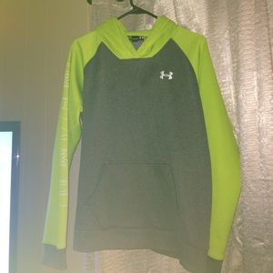 Women's under armor hoodie. Lg