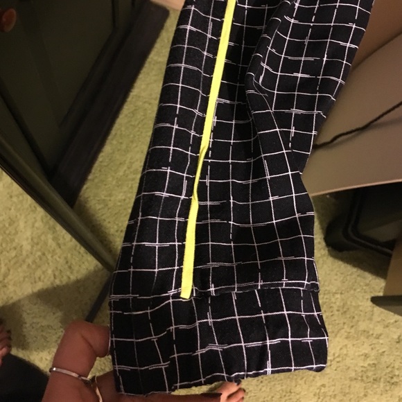Pants - Picture 3 of 4