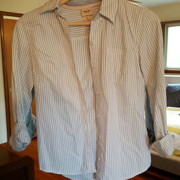 Striped button down top - Picture 2 of 3