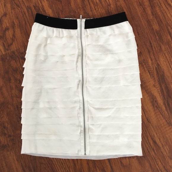 BCBGMAXAZRIA SKIRT