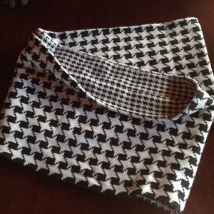 Express cold weather reversible houndstooth print infinity scarf
