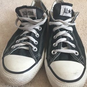 Women's size 8/ Men's size 6 black converse