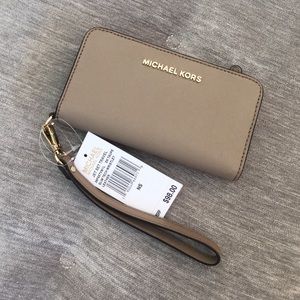 Michael Kors wristlet clutch