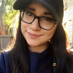 Meet your Posher, Gabriela