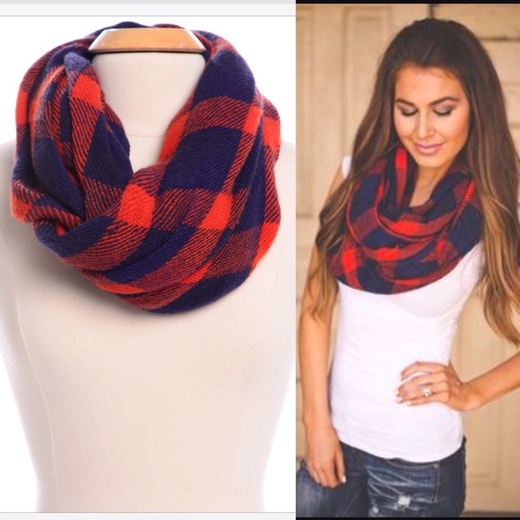 ❣LAST❣ Red or Black Infinity Circle Scarf new! - Picture 2 of 3