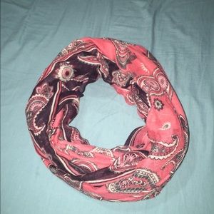 Infinity scarf