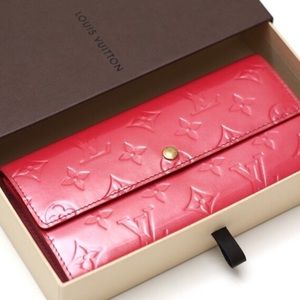 Louis Vuitton Framboise (Pink) Sarah Wallet.