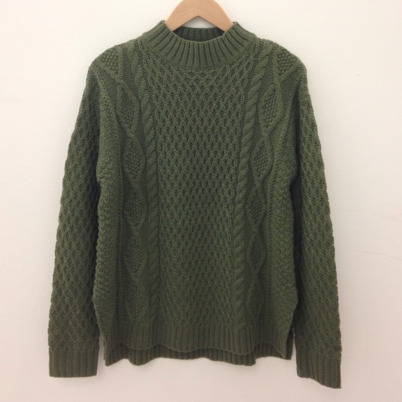 Fisherman cable sweater mock nk hi-lo hem