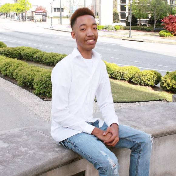 Meet your Posher, Kevin