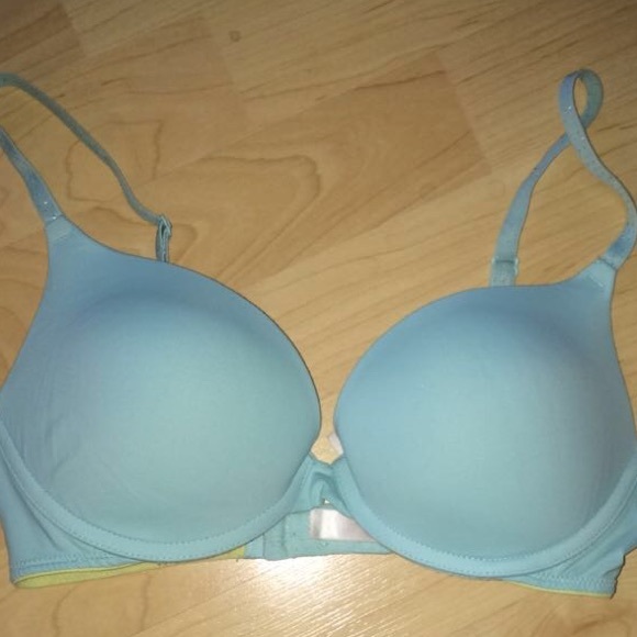 Pink vs bra bundle - Picture 2 of 4