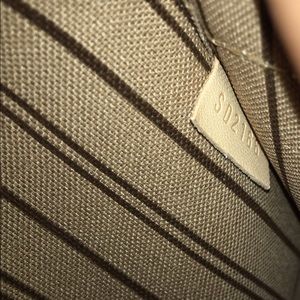 Louis Vuitton mm NM date code