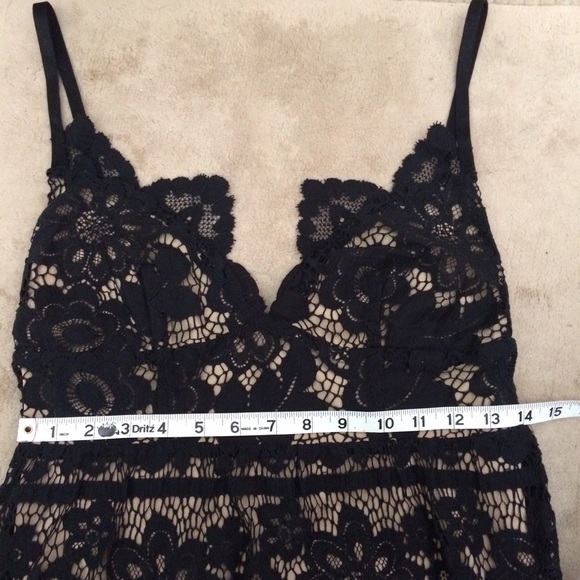 For love and lemons Gianna dress - Picture 5 of 5